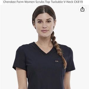 Cherokee Form Scrub Top